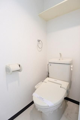 【トイレ】 | CASSIA天神南 | 別号室の写真になります。現況優先。