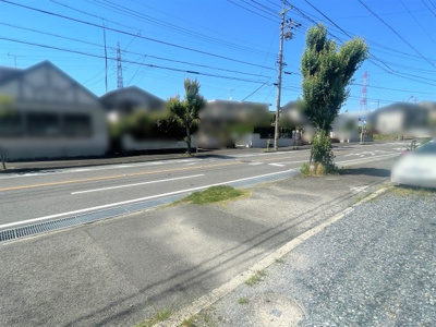 【前面道路含む現地写真】 | 桑名市野田３丁目　住宅用地 | 前面道路