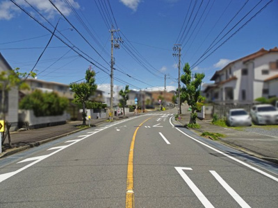 【前面道路含む現地写真】 | 桑名市野田３丁目　住宅用地 | 前面道路