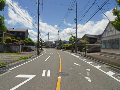 【前面道路含む現地写真】 | 桑名市野田３丁目　住宅用地 | 前面道路