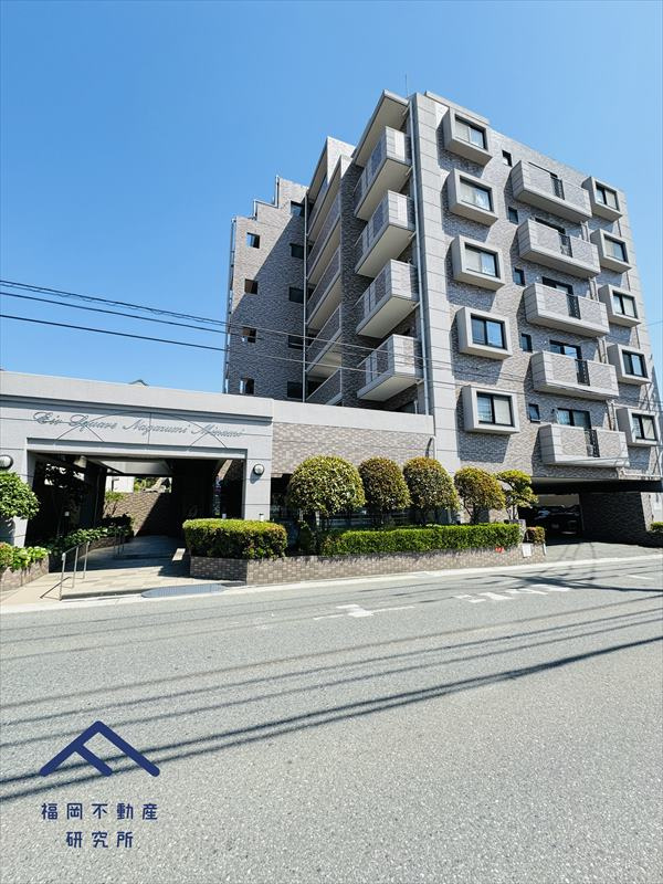 エイルスクエア長住南の外観