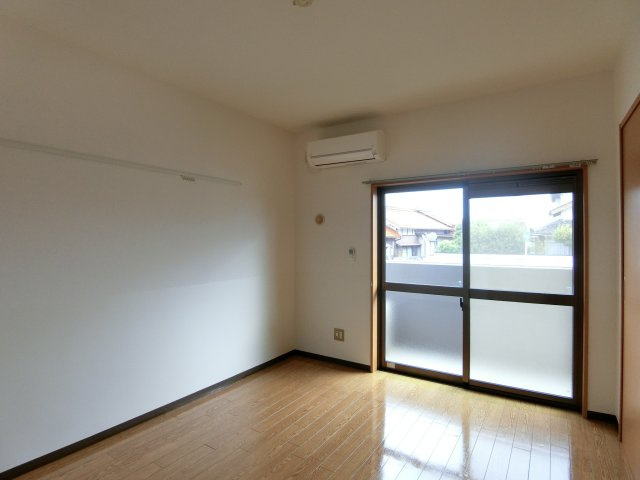 スカイマンションEの洋室