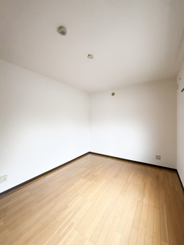 スカイマンションEの洋室