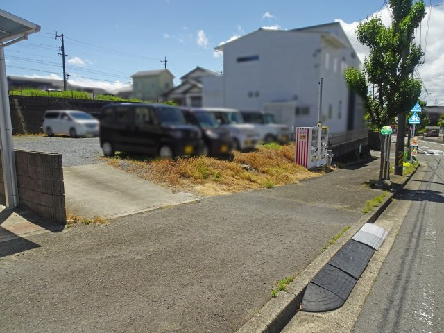 【外観】 | 桑名市野田３丁目　住宅用地 | 敷地広々約８７坪　建築条件なしの整形地
