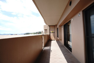 【バルコニー】 | 【上質リノベ】クレアガーデン高須A棟 | 現地（2024年8月23日10：00頃）撮影