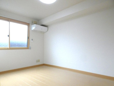 【居間・リビング】 | カントリーヒルズ東岐波 | ゆったりとした居間です