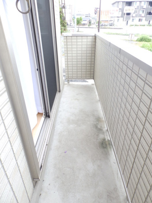 【バルコニー】 | セントレドゥブランシェU | バルコニー付きです