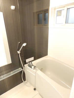 【浴室】 | セントレドゥブランシェU | きれいなお風呂です