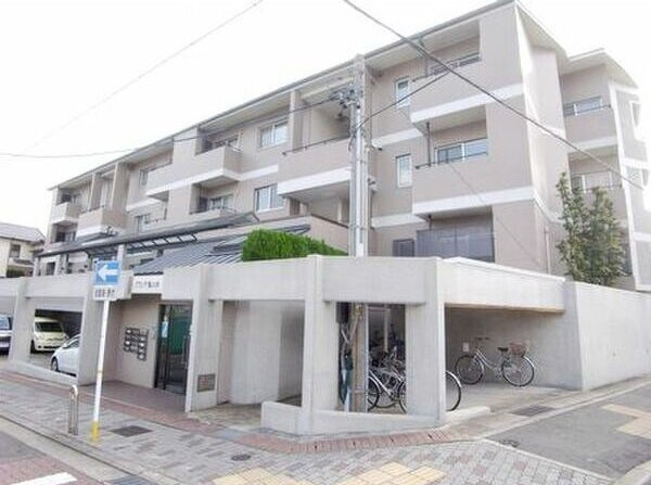 グランデ亀の井