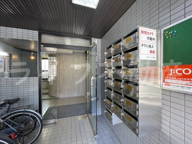 ハーモニーハイツ石井のエントランス|清潔なエントランスです