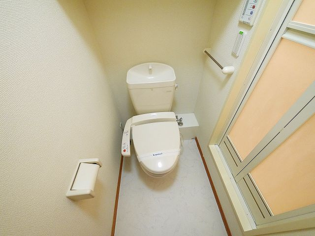 レオパレスＭａｒｊｏｒａｍのトイレ|ゆったりとした空間のトイレです