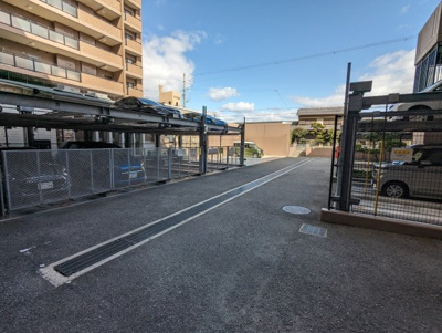 【駐車場】 | ライオンズマンション明石海浜公園 | 駐車場空有♪(8,000円～10,000円/月)