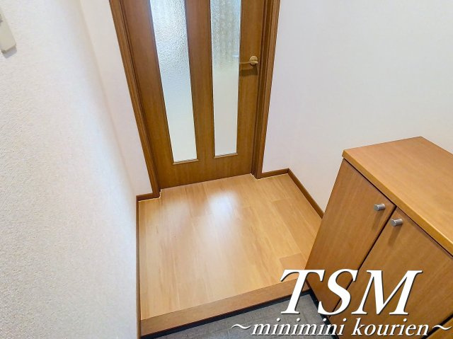 アネックス東中振の玄関