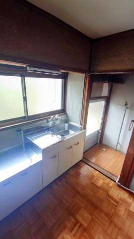 三番町貸アパートの内装