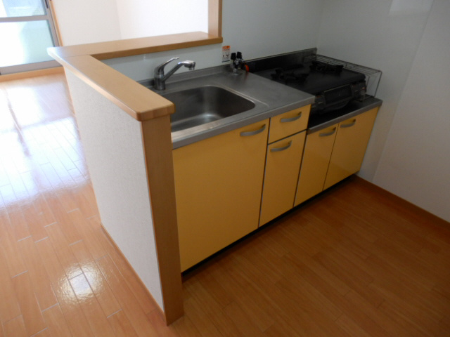 コンフォート小山Bのキッチン