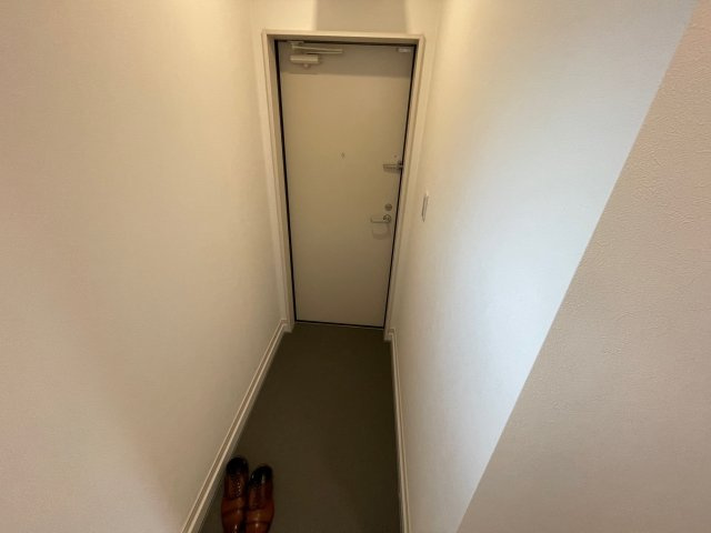 MELDIA秋山の玄関