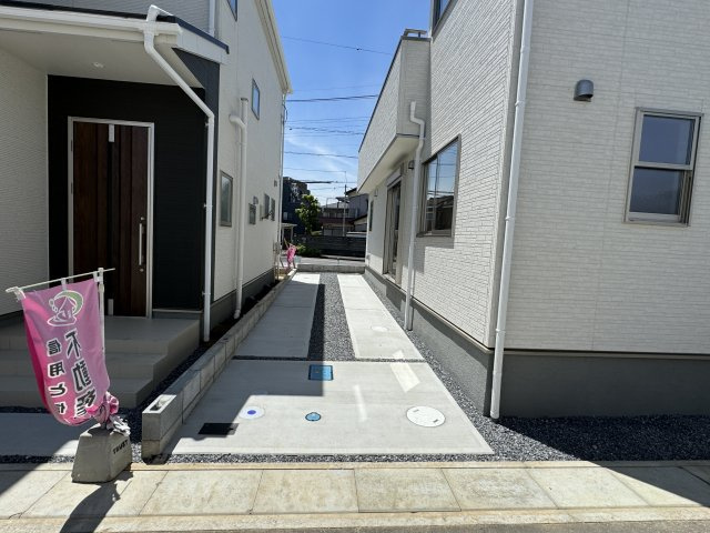 八潮市緑町１丁目新築戸建（緑町第６）の駐車場|8号棟駐車スペース・縦列２台駐車可