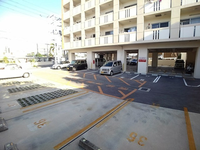 【駐車場】 | コンドミニアム　Ｓｈｉ　Ｒｏ