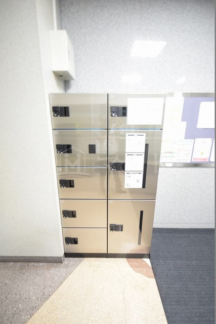 堀江テラスのロビー