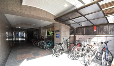 【駐車場】 | シャトレ・FT　　13859 | 敷地内に自転車置き場があります(^^)/