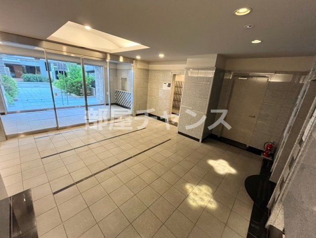 プレサンス泉シティアークのロビー