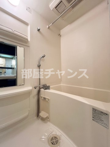 プレサンス泉シティアークの浴室