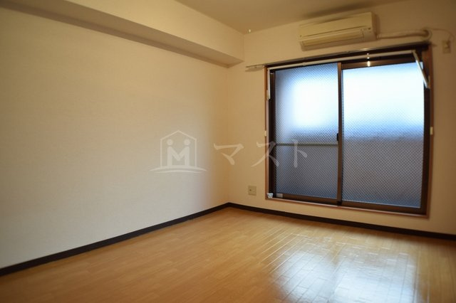 ブランドール本田の内装