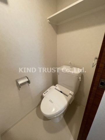 エスライズ天満パークサイドのトイレ|落ち着いた色調のトイレです