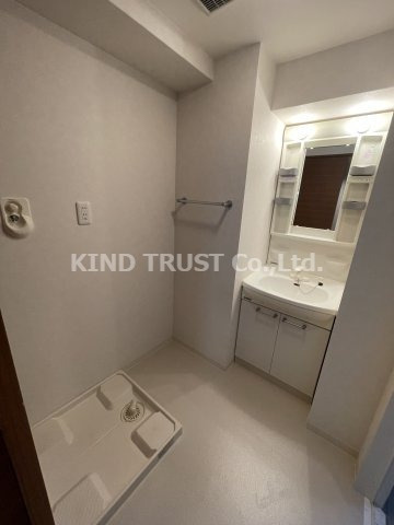 エスライズ天満パークサイドの洗面所|コンパクトで使いやすい洗面所