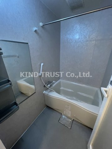 エスライズ天満パークサイドの浴室|コンパクトで使いやすいお風呂です