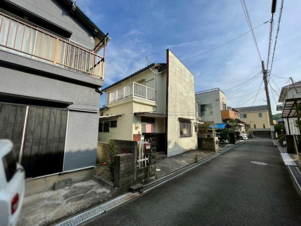 和歌山市木ノ本　中古戸建の前面道路含む現地写真