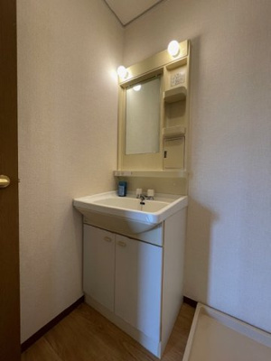 【独立洗面台】 | プルミエール･イワタ