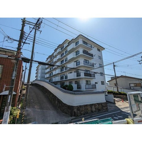 御殿山パレスの外観|新しい生活にいかがでしょうか？外観はお住まいの顔になります。こだわりたいポイントですね。水回りリフォームやリノベーションも承ってます。
■現地見学・資金計画相談・住宅ローン相談もお問合せ受付中■