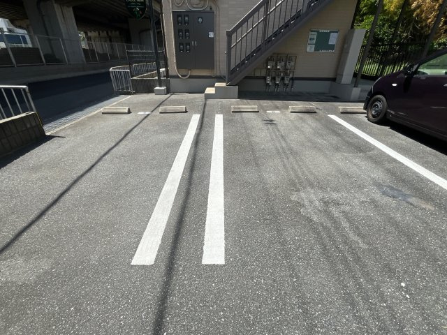 エクセルハイムの駐車場