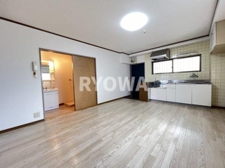 【居間・リビング】 | 大常ビル | 掲載の写真は退去前の写真となります。