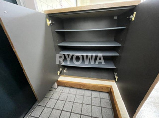 【玄関】 | 大常ビル | 掲載の写真は退去前の写真となります。