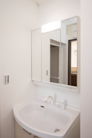 ラルブルブランＢ棟の洗面所