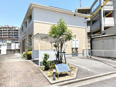 【エントランス】 | キャトルセゾン（伊賀町） | 建物の内部です