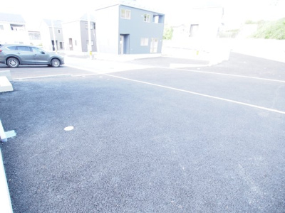 【駐車場】 | Cradle garden　二本松市市海道　第１（２期）　１０号棟 | 並列駐車可能です◎
