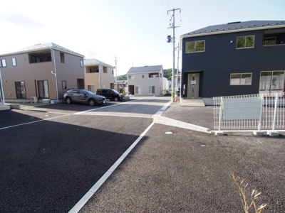 【前面道路含む現地写真】 | Cradle garden　二本松市市海道　第１（２期）　７号棟 | 6mの道路に接しています◎