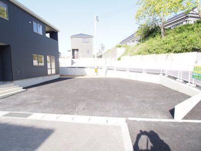 【駐車場】 | Cradle garden　二本松市市海道　第１（２期）　６号棟 | 並列駐車可能です◎