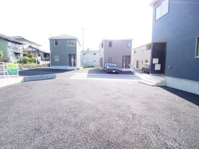 【駐車場】 | Cradle garden　二本松市市海道　第１（２期）　６号棟 | お休みの日は、家族でお出かけしてみては♪
