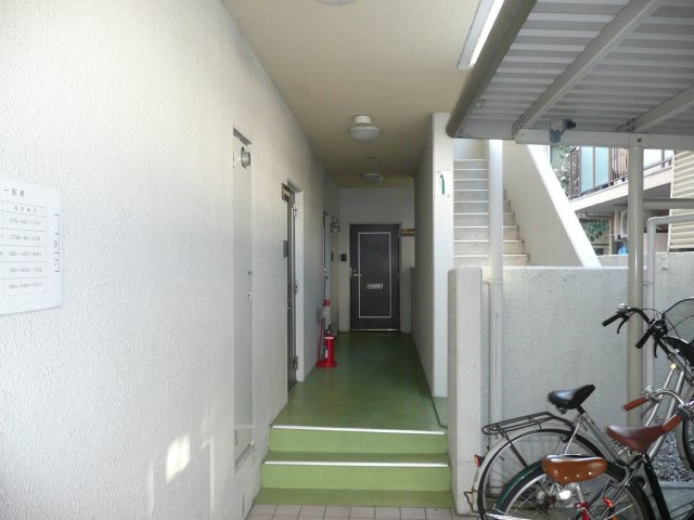ヴィラ京田辺のエントランス