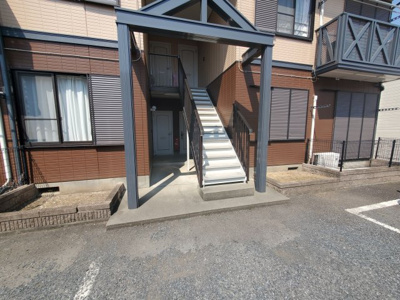 【エントランス】 | スカイ・クレスト | ゆとりのあるエントランスです