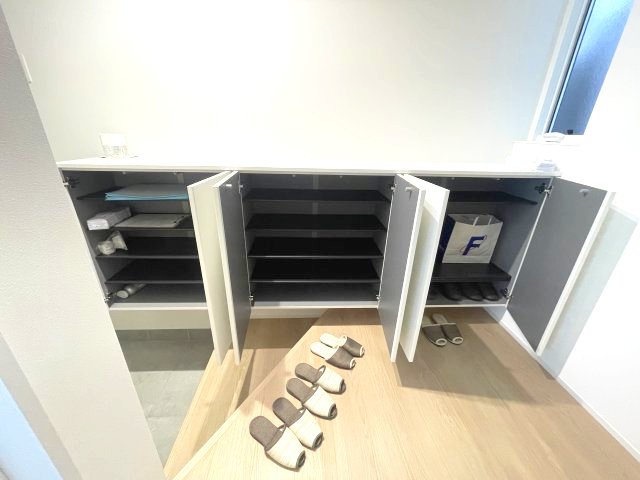 佐伯区旭園　№34146の収納|大容量の
シューズボックス