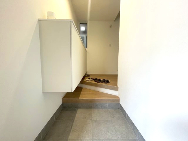 佐伯区旭園　№34146の玄関|広々とした
おしゃれな空間です。