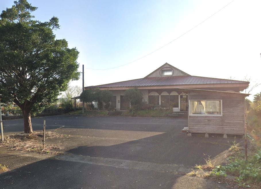 都城市梅北町の店付住宅