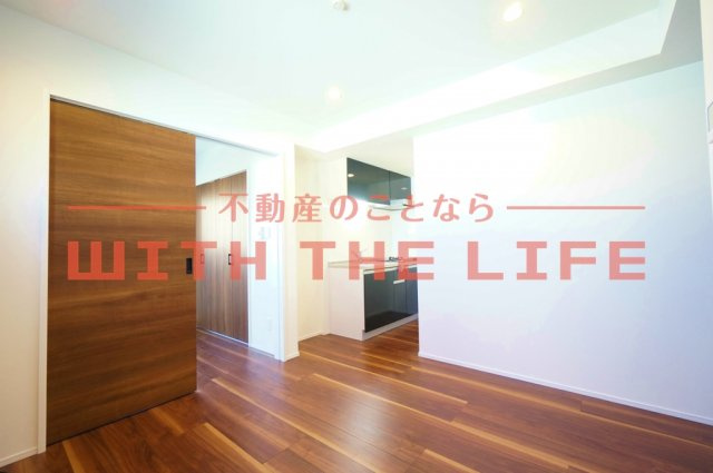 花畑プレミア【キャッシュバック対象物件】の居間・リビング|リビングです