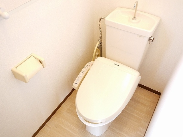 ガーデンヒルズ高の原　6棟のトイレ|落ち着いたトイレです