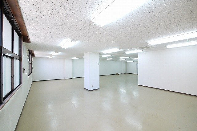 三和佐保川ビルの内装